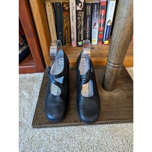 beautifeel black patent leather Mary Janes sz 38 euc